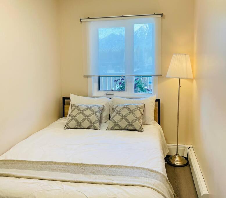 Unit #303 Mountain View 1Br In Canmore Downtown Exteriör bild